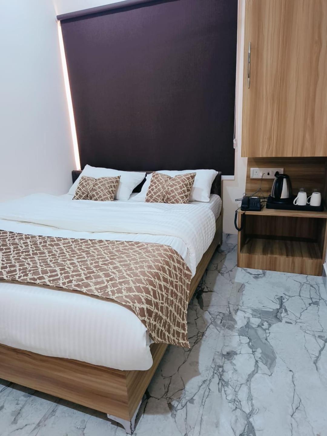 Nandi Retreat Homestay Varanasi Esterno foto